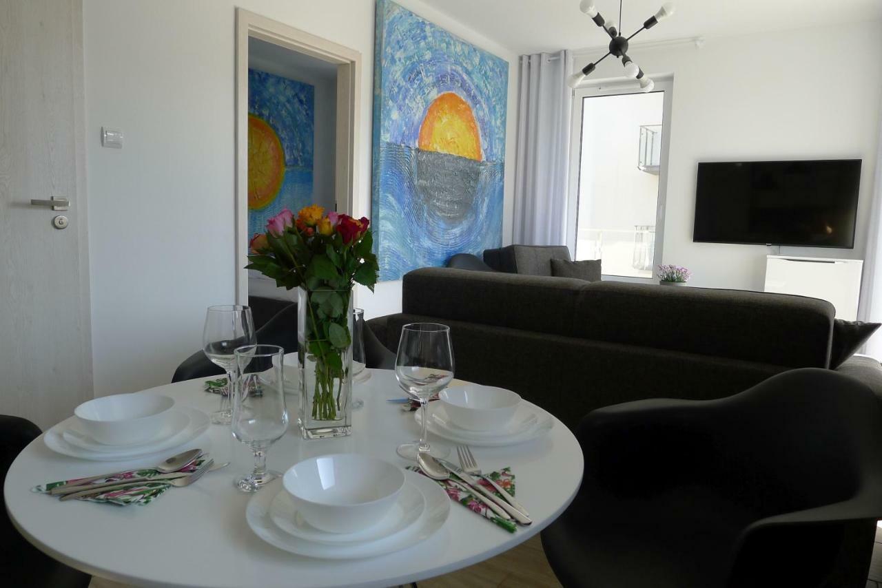 Impresja 42 Apartament Z Garazem Колобжег Экстерьер фото