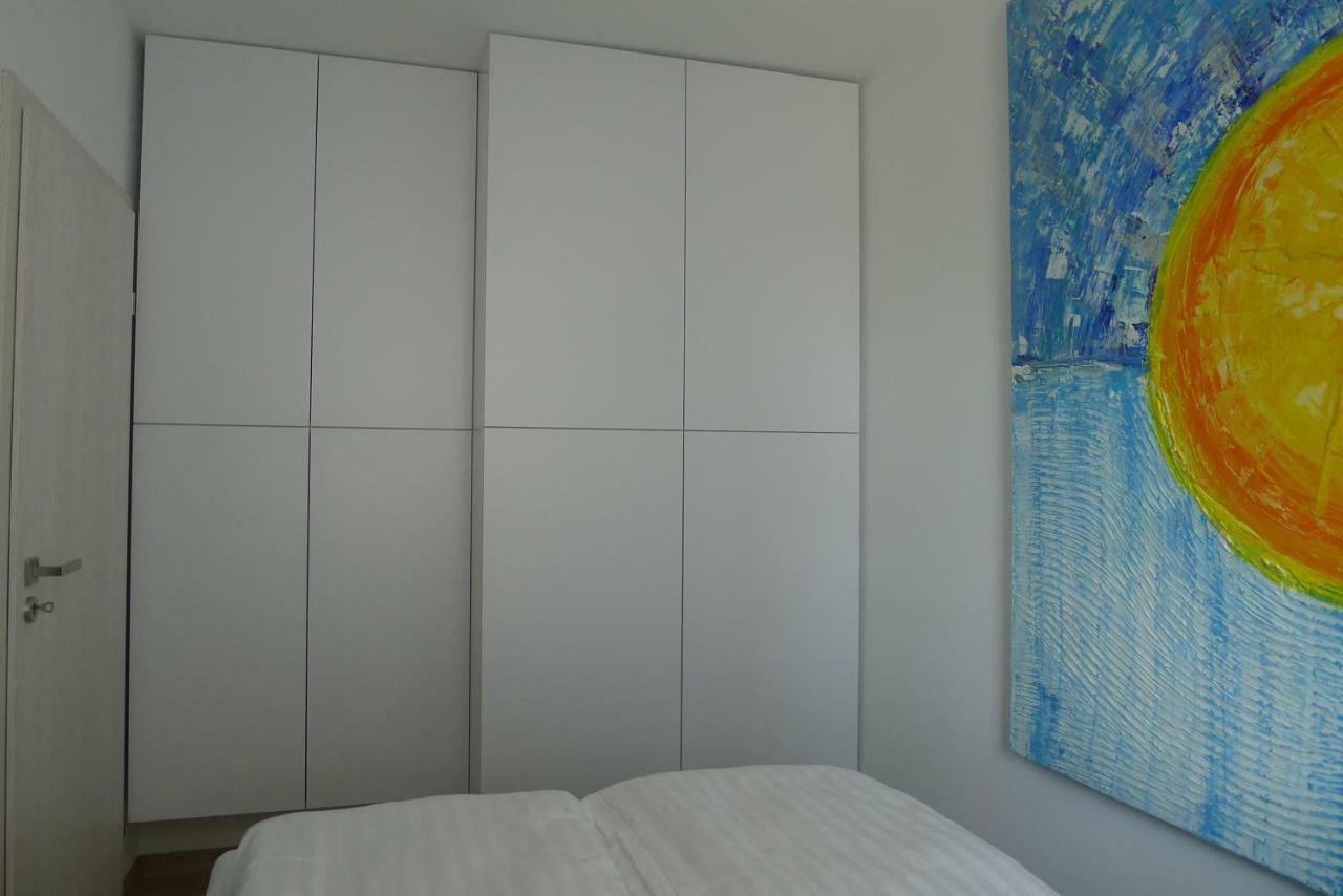Impresja 42 Apartament Z Garazem Колобжег Экстерьер фото