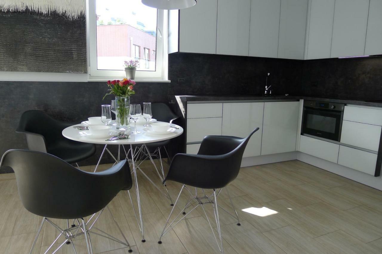 Impresja 42 Apartament Z Garazem Колобжег Экстерьер фото
